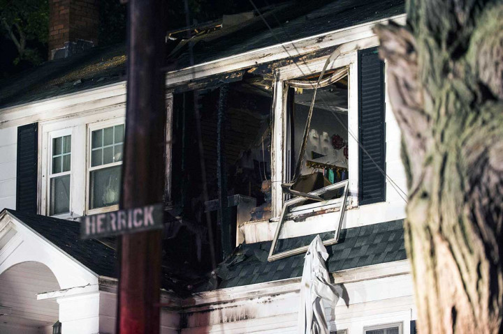 Puluhan Ledakan Terjadi di Permukiman Massachusetts