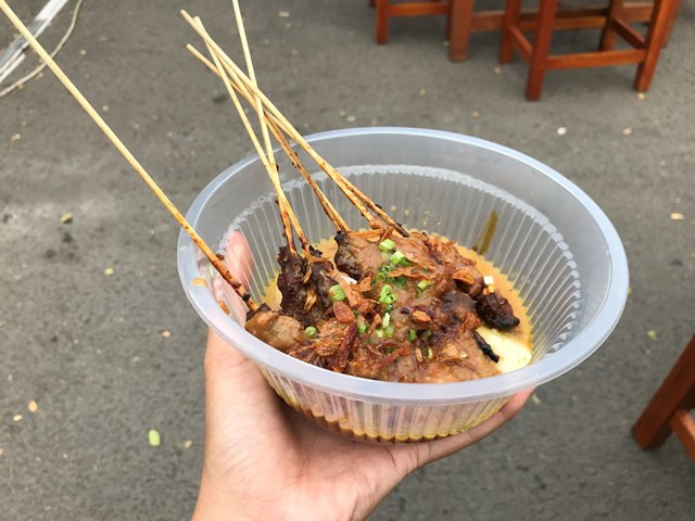 Mencicipi Makanan Khas Kalimantan di Festival Kuliner Serpong