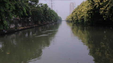 Kalimalang, Bekasi, Jawa Barat, Jumat, 14 September 2018.