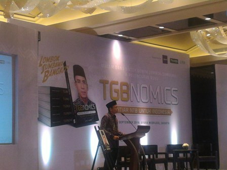 Tuan Guru Bajang (TGB) saat acara malam galang dana untuk korban