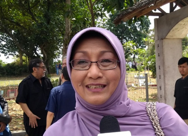 Istri Debby Nasution Merasa Kehilangan Sosok Guru