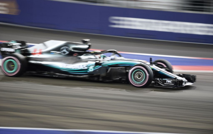 Juara di GP Singapura, Hamilton Kian Nyaman di Puncak Klasemen