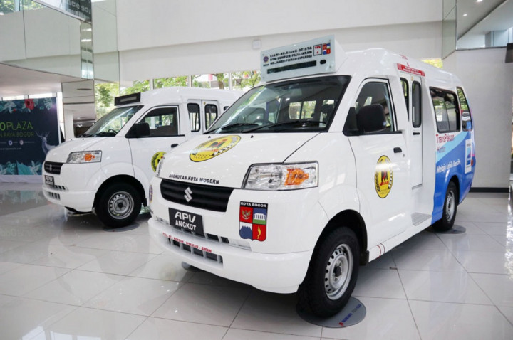 Mulai Pekan Depan, Penumpang Bayar Tarif Angkot dengan <i>e-Money</i>