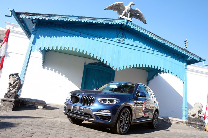 Merapah ke 'Jantung' Jawa dengan All New BMW X3