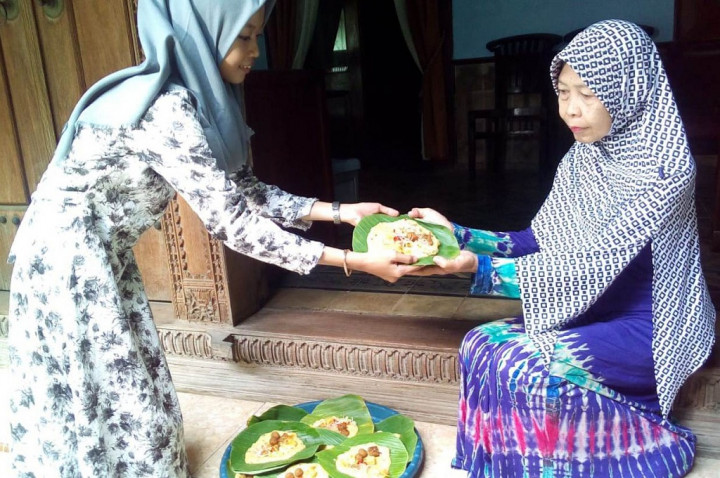 Bubur Syuro Simbol Gotong Royong di Kudus