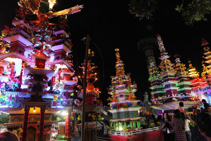 Malam Puncak Tabut Bengkulu Berlangsung Meriah