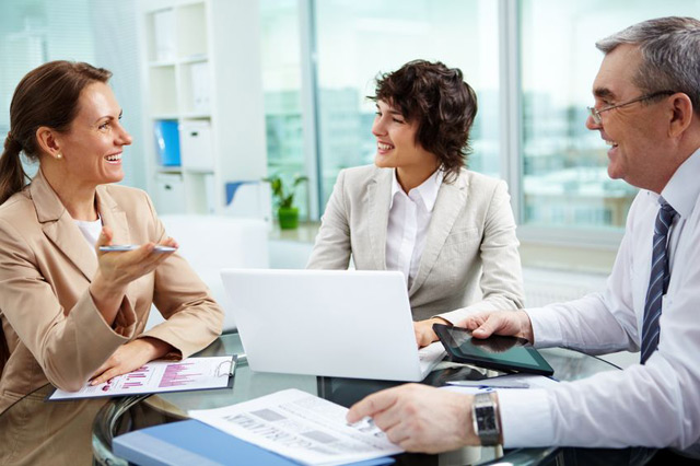 Tujuh Hal yang Sebaiknya Tidak Dibicarakan di Tempat Kerja