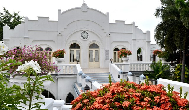 Hotel Majapahit, dari Art Noveau ke Art Deco