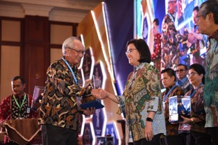 Kemenko PMK Raih Penghargaan Opini WTP Kelima Kalinya