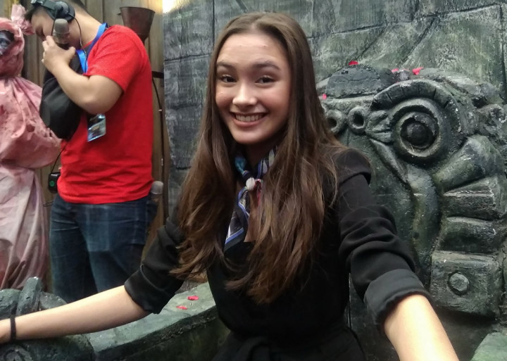 Caitlin Halderman Alami Insiden Terkena Celurit saat Syuting Film DreadOut