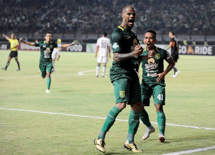 10 Pemain Persebaya Bantai Mitra Kukar