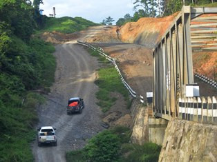 Damri Diminta Pertimbangkan Jenis Kendaraan untuk Lintasi Merauke