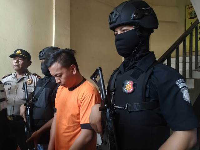 Gideon Gontha (28) seorang junior di Balai Pendidikan dan Pelatihan Ilmu Pelayaran (BP2IP) Tangerang, menusuk seniornya Gonsalves (28), hingga tewas, Selasa, 25 September 2018. Medcom.id/ Hendrik Simorangkir.