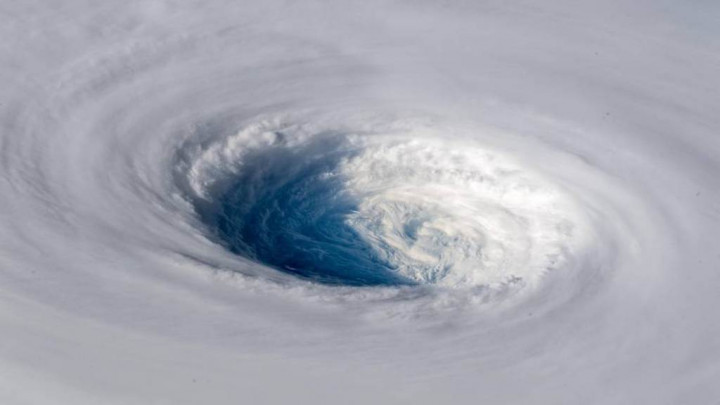 Topan Trami, Badai Terkuat di Pasifik yang Siap Hantam Jepang