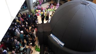 Pengunjung PIF 2018 Tertarik Pelajari Antariksa