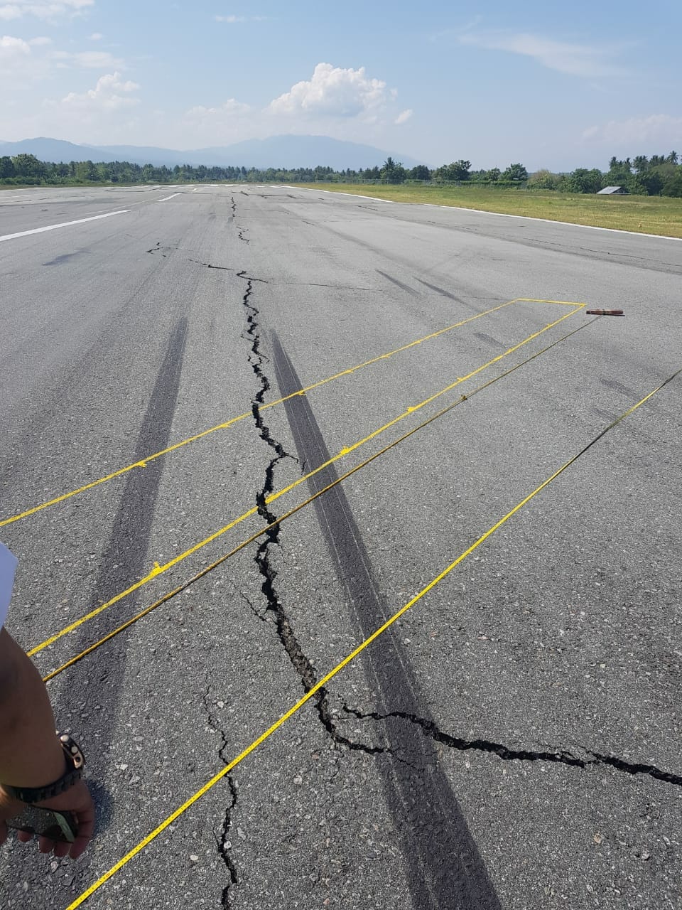 Runway Bandara Palu retak akibat gempa (Dok Airnav)