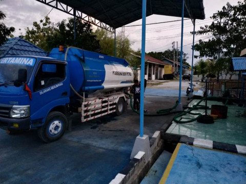 Pertamina Kirim 4.000 Liter Solar ke Palu dengan Air Tractor