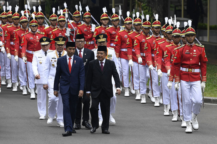 Jokowi Lantik Gubernur Kaltim dan Sumsel di Istana