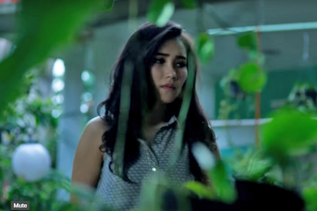 Ayu Ting Ting dalam film Arwah Tumbal Nyai (Foto: YouTube RA Pictures)