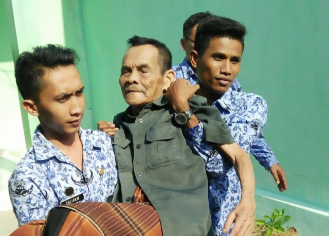 Disabilitas dan Lansia Dijemput untuk Rekam KTP-el di Brebes