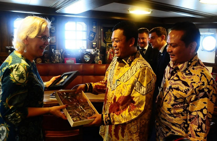 Indonesia Eksplorasi Peluang Kerja di Polandia