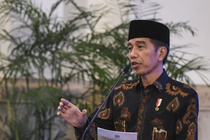 Jokowi Directly Monitors Relief Efforts in Central Sulawesi