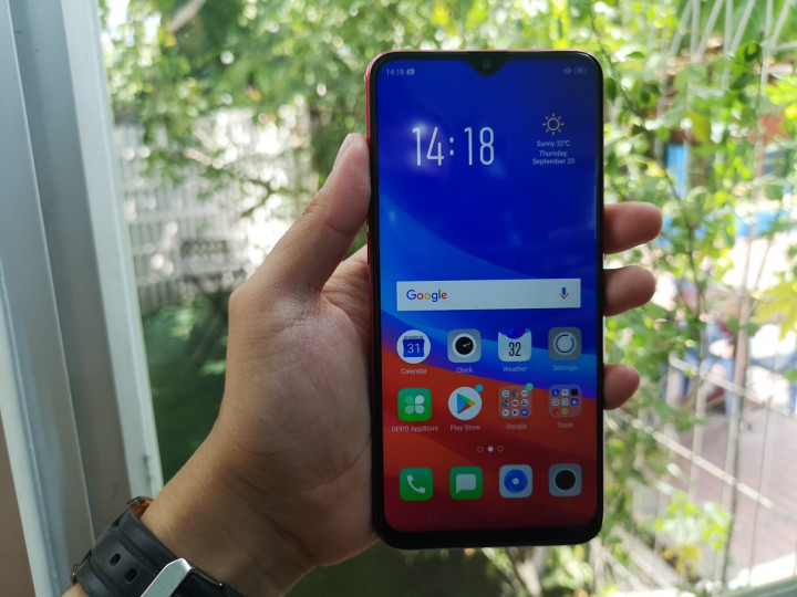Oppo F9, Setengah Hati dan tak Menggugah