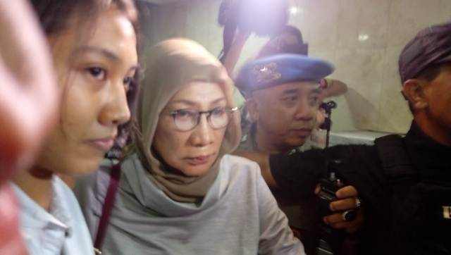 Ratna Sarumpaet tiba di Polda Metro Jaya. Foto: Medcom.id/Siti Yona Hukmana