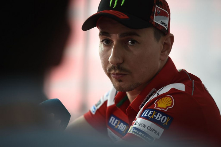 Cedera Parah, Lorenzo Pesimistis Turun di GP Thailand