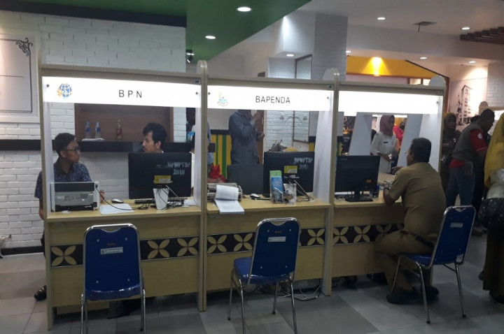 Bikin KTP-el Bisa di Mal Pondok Gede Bekasi