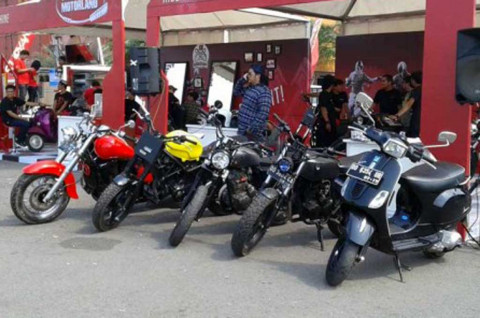 Pilih busi sesuai dengan kebutuhan mesin motor Anda. SM