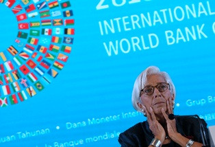 IMF Sebut Ekonomi Dunia Rentan