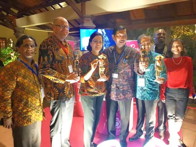 Hari Batik Nasional 2018 Barbie Keluarkan Koleksi Batik