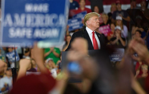Korsel Ingin Ringankan Sanksi Korut, Trump Murka