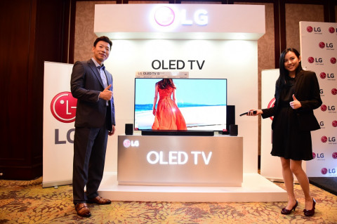 LG perkenalkan Seri LG 55B8.