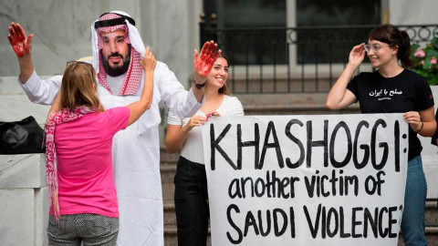 Protes hilangnya Khashoggi di depan Kedubes Arab Saudi di