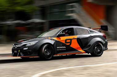 Kerennya Honda Civic Hybrid Rallycross Karya Mahasiswa