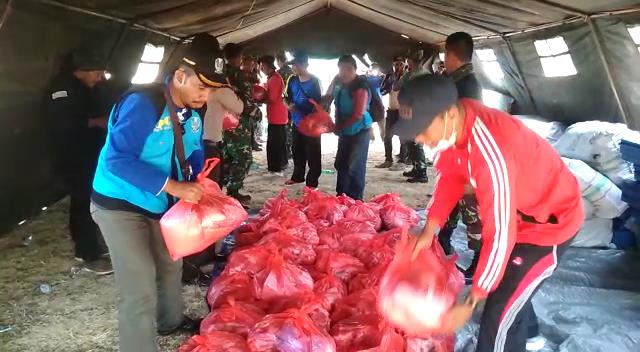 Korban Gempa di Sapudi Kekurangan Sembako
