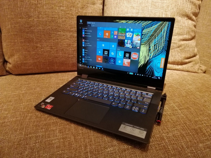 Mencoba Laptop 2-in-1 Ryzen Lenovo Yoga 530