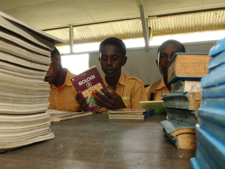 Guru SMA/SMK Mimika Mogok Mengajar