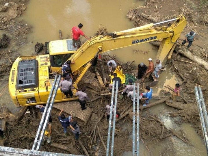 Enam Korban <i>Galodo</i> Lintau Ditemukan