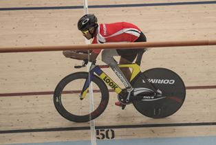 Pebalap Motor Profesional Kini Berprestasi di <i>Para-cycling</i>