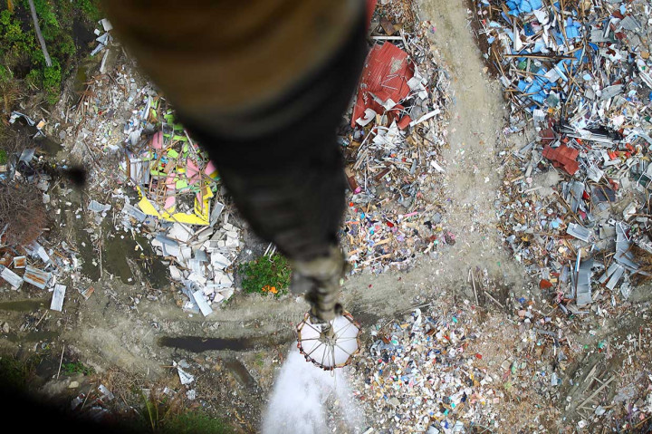 Balaroa dan Sigi Disemprot Desinfektan dari Udara