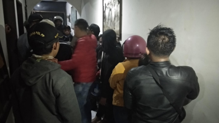 Belasan Pasangan Terjaring Operasi Yustisi di Bandung