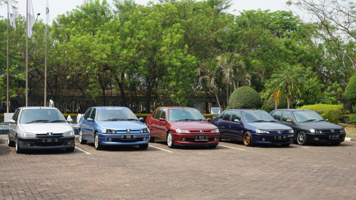 306Comm Gruduk Pabrik Achilles, Ada Apa?