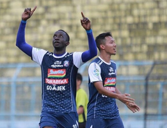 Selebrasi gol Makan Konate. (Foto: Arema FC)
