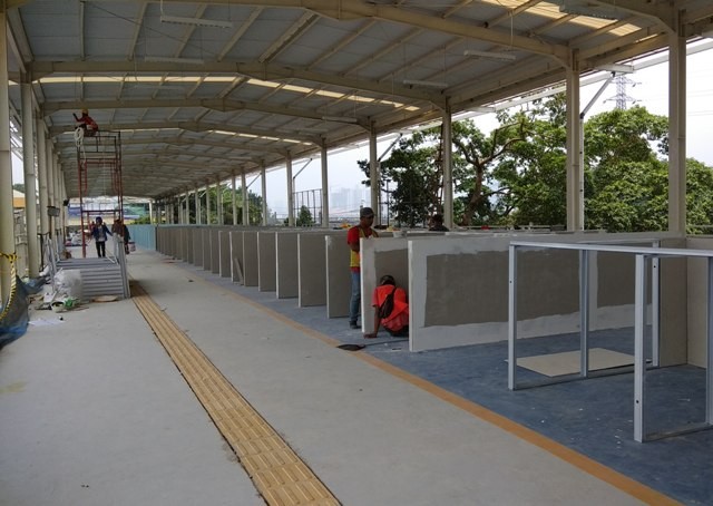 Berharap Tuah di <i>Skybridge</i>