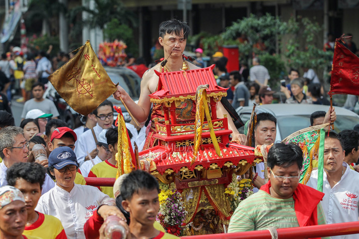Melihat Tradisi Kirab Ruwat Bumi di Jakarta