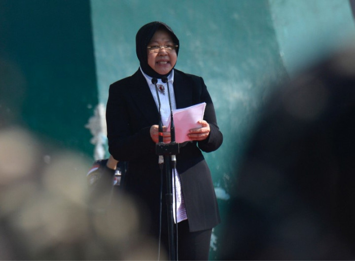 Risma Sebut Peran Santri Penting untuk NKRI