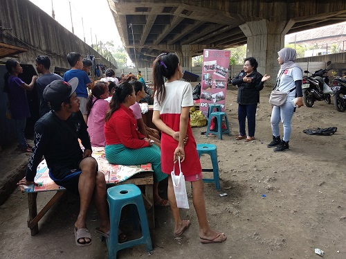 LSM Layak saat melakukan penyuluhan terkait HIV/AIDS (Foto: Sri Yanti Nainggolan)